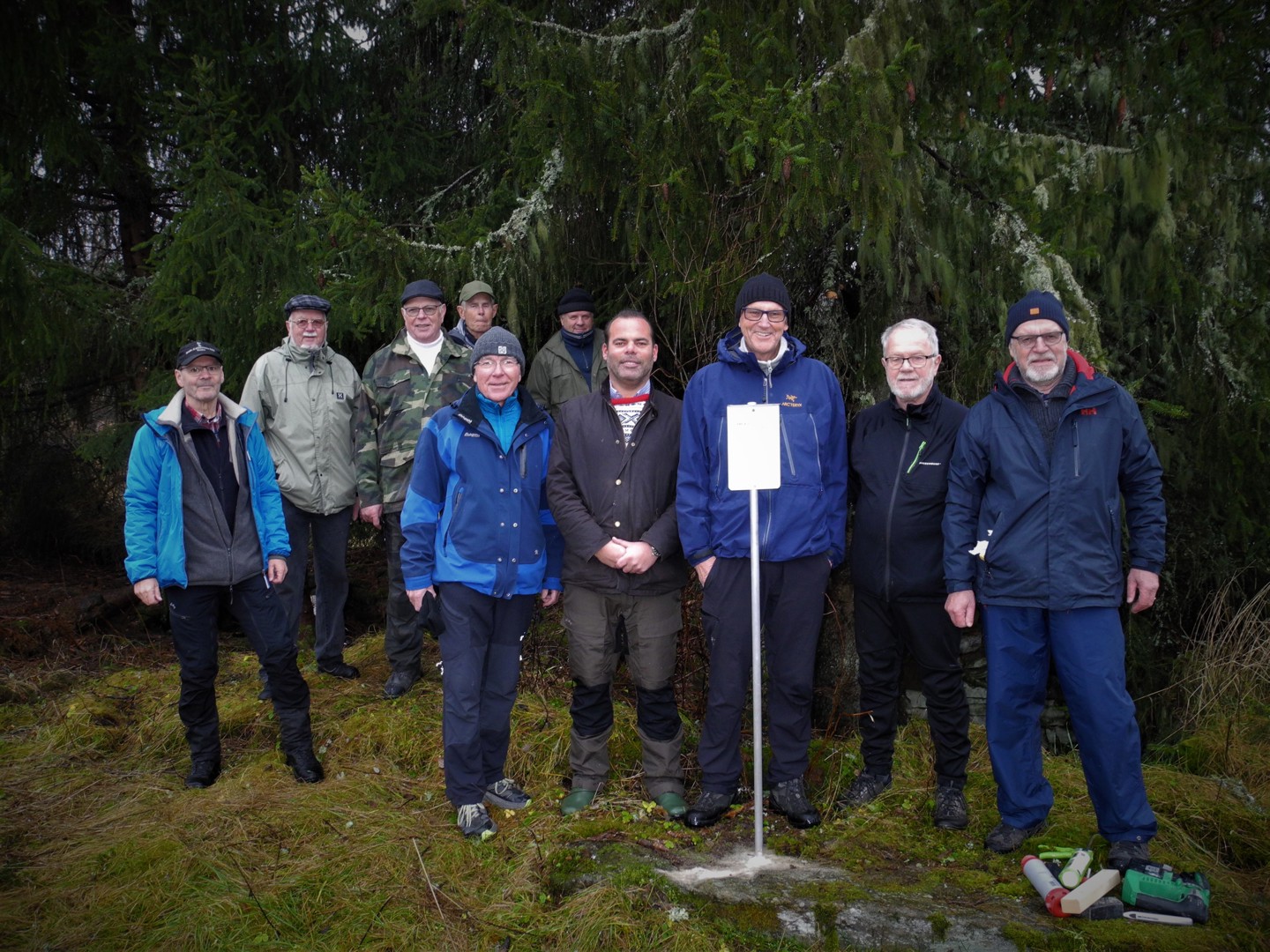 Plasserte det første skiltet på Mørksætret